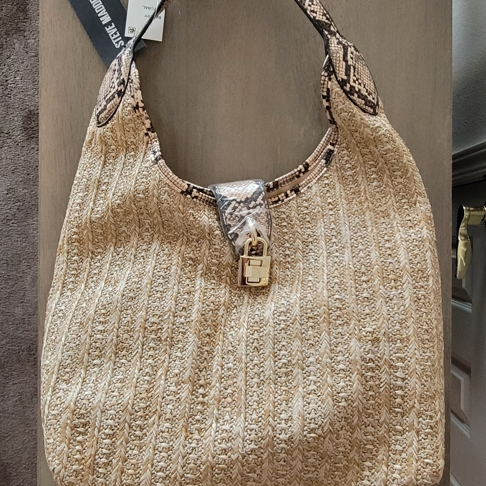 NWT STEVE MADDEN BAVERY NATURAL SHOULDER BAG